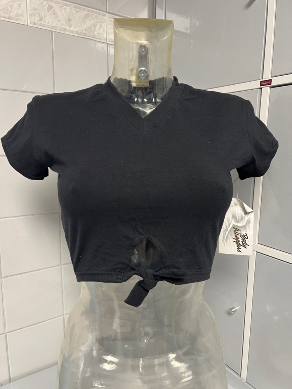 Y2K Body Wrappers V-Neck Crop Top Baby Tee M NEW
